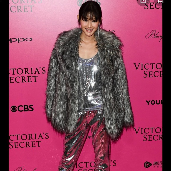 Express Silver Sequin Camisole Tank Top XS NWT evening Top night out NYE… - Picture 2 of 8